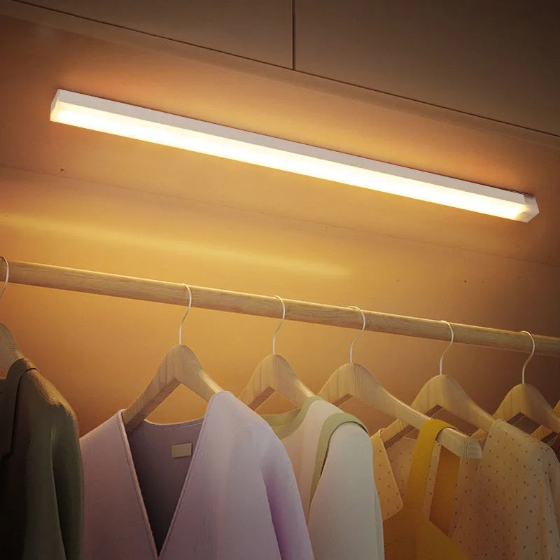Luminária LED LightSense: Iluminação Inteligente Sem Fios (Recarregável) Original